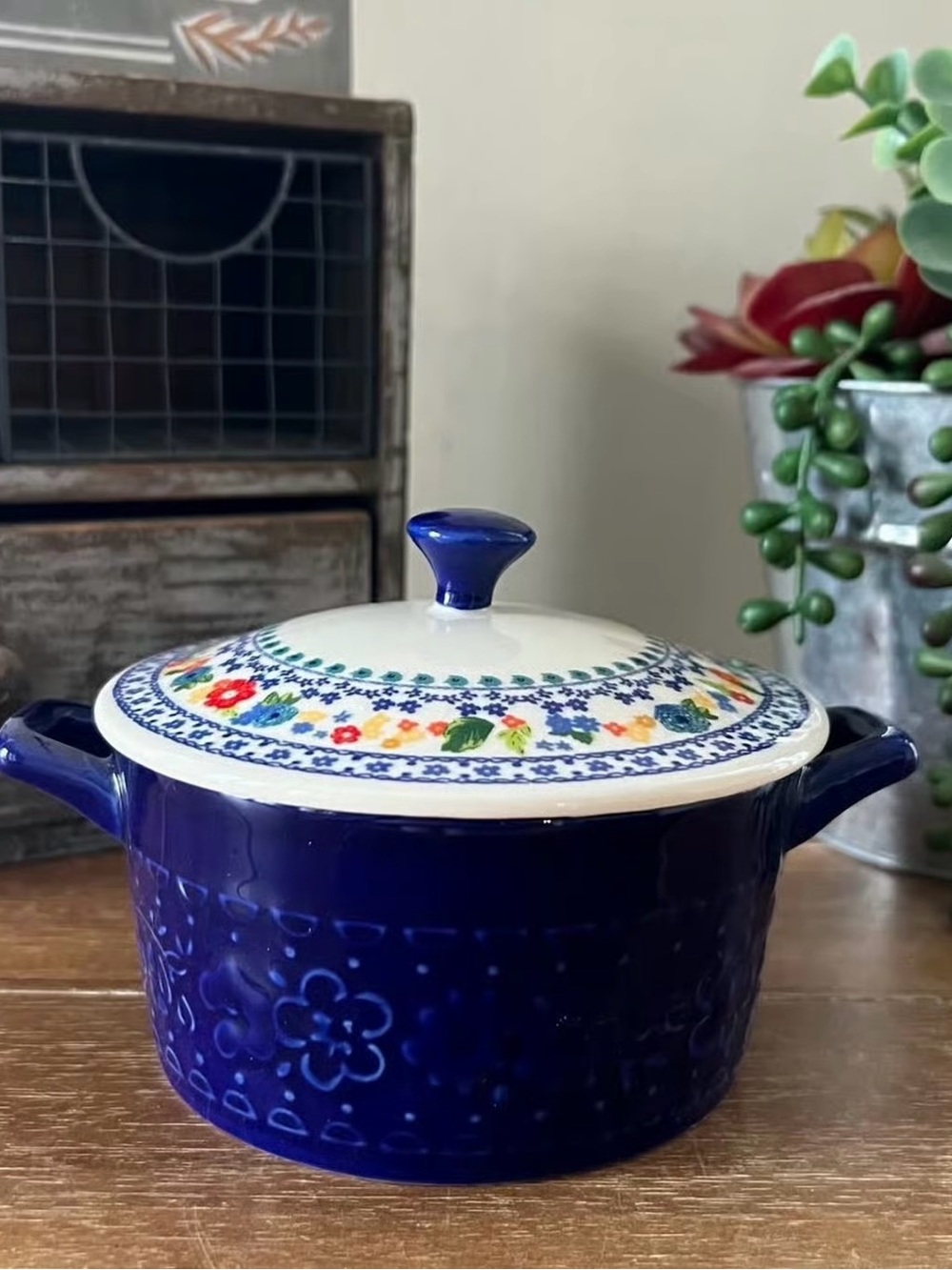 New Pioneer Woman Dazzling Dahlias Blue Ceramic Mini Casserole